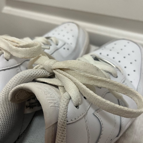 Nike Airforce 1 size 8 - Picture 3 of 9